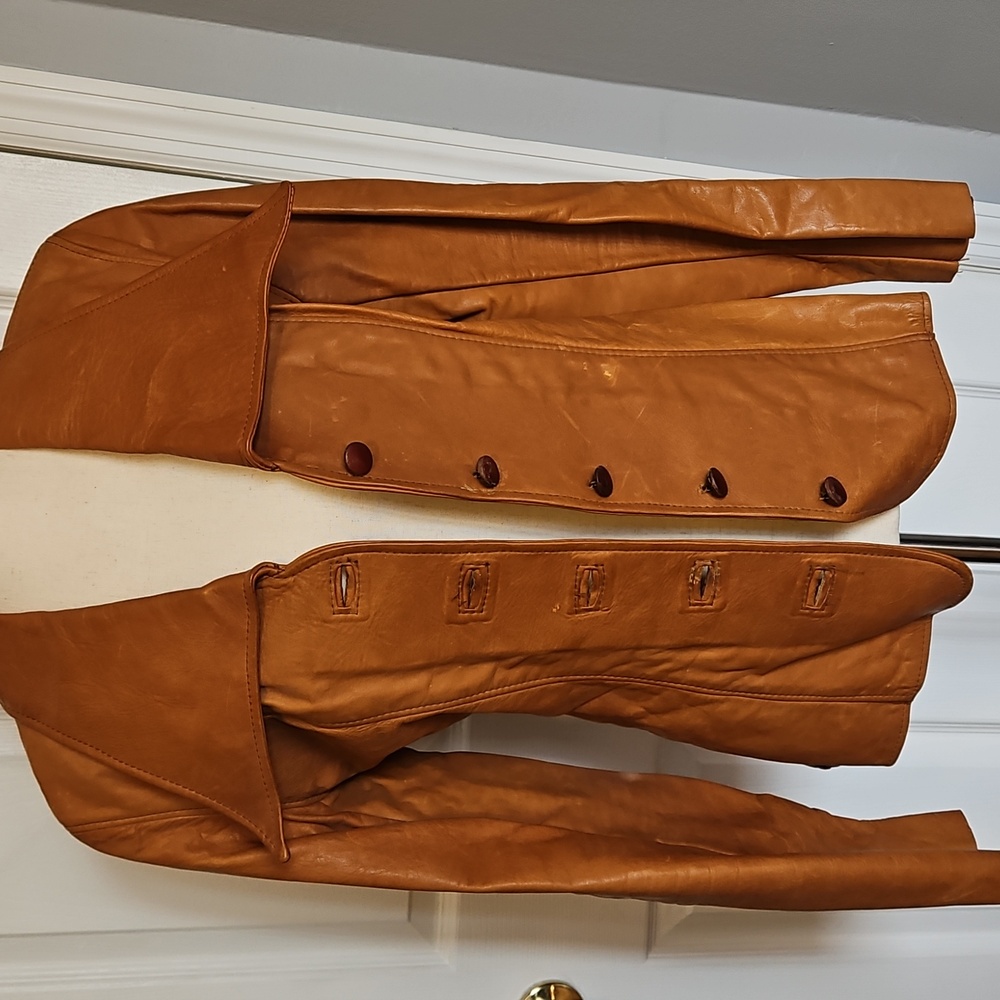 rare! Vtg 70's "L Caramel Genuine  Leather Jacket Small
